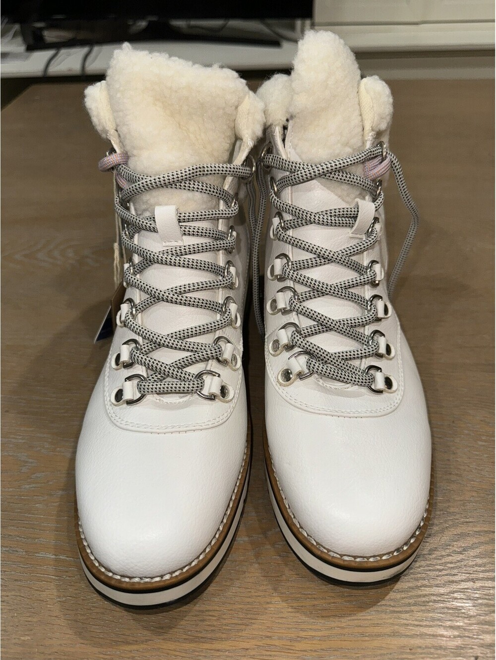 White Mountain Cozy Faux Shearling Ankle Hiking Bootie White/Smooth Women's 9M